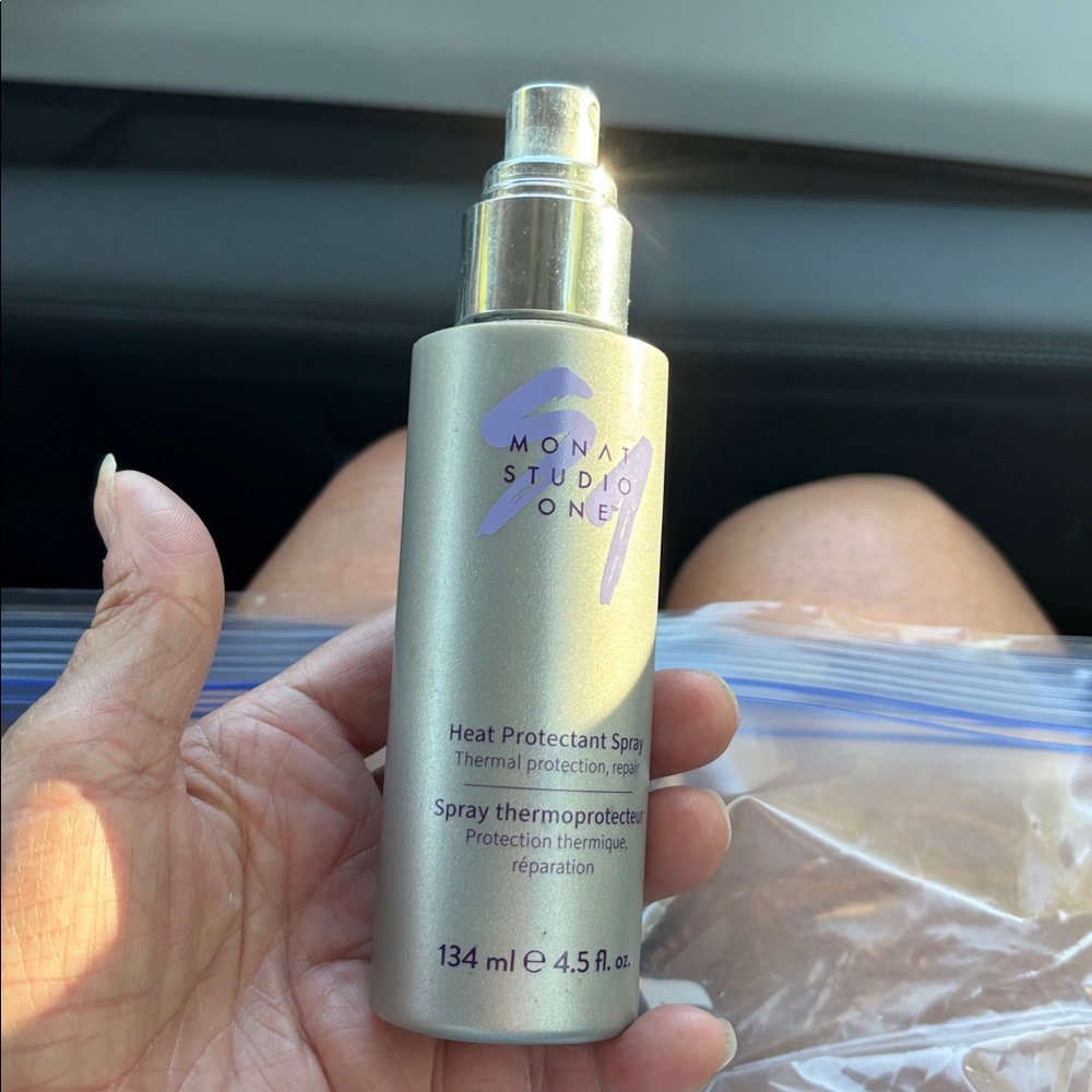 Monat Studio One Heat Protectant Spray